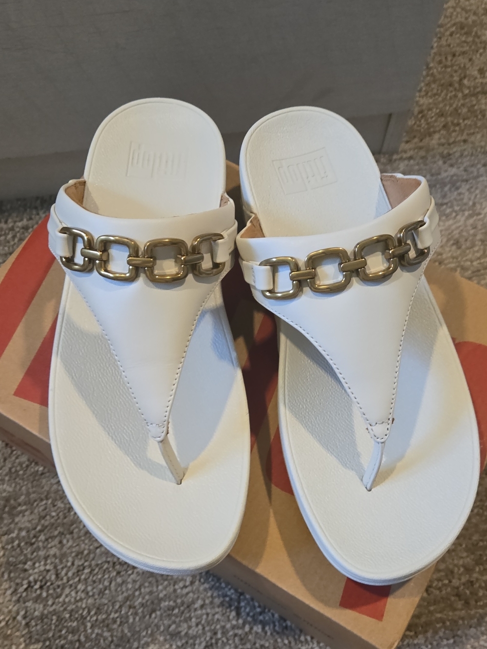Fitflop White Thong Sandals with Gold Chain Accent